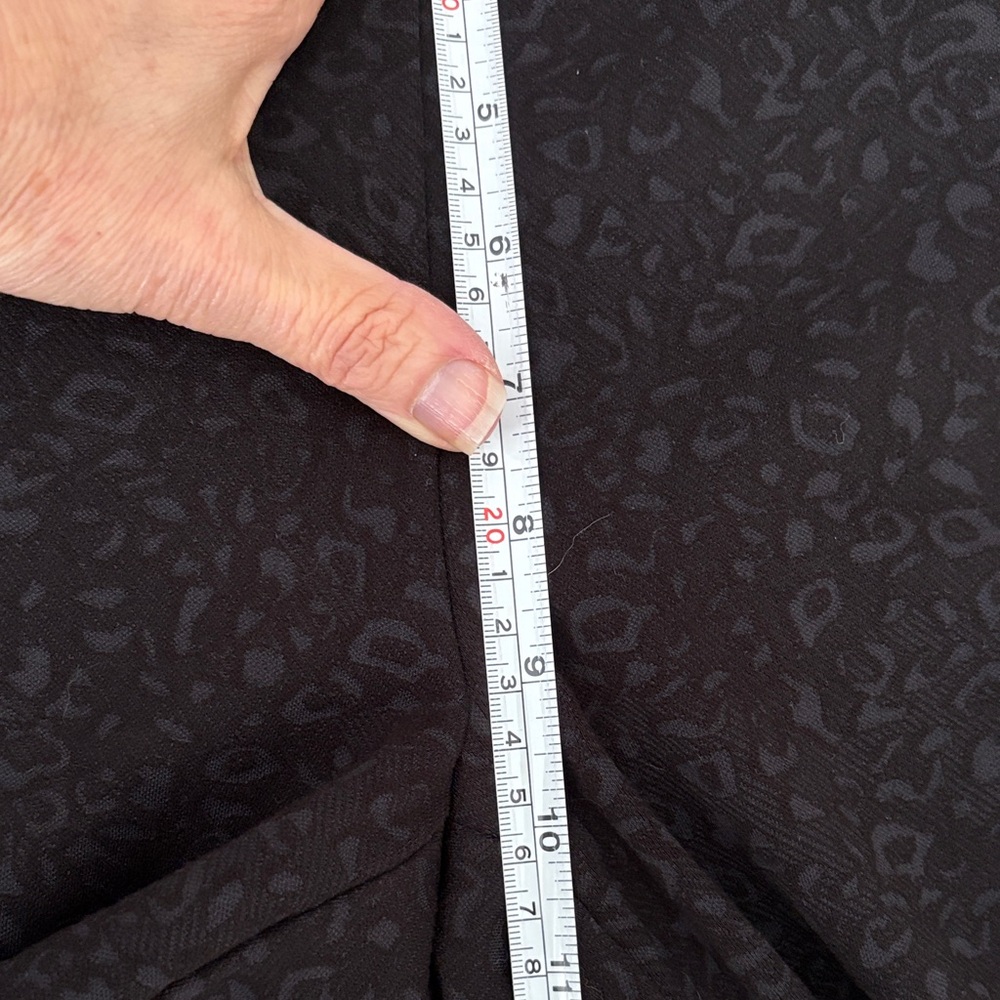 Chico's Black Textured Dress Pantssize 0.5 - Picture 8 of 9